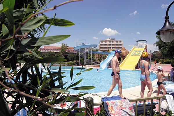 HOTEL RUI KAYA BELEK