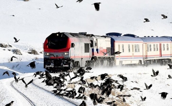 Aydın Çıkışlı Uçakla Doğu Ekspresi Rotasında Kars-Erzurum Turu