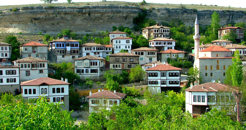 Nazilli Çıkışlı Abant Safranbolu Amasra Turu