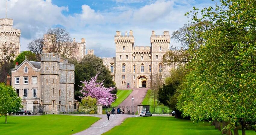 Aydın Çıkışlı Londra Turu